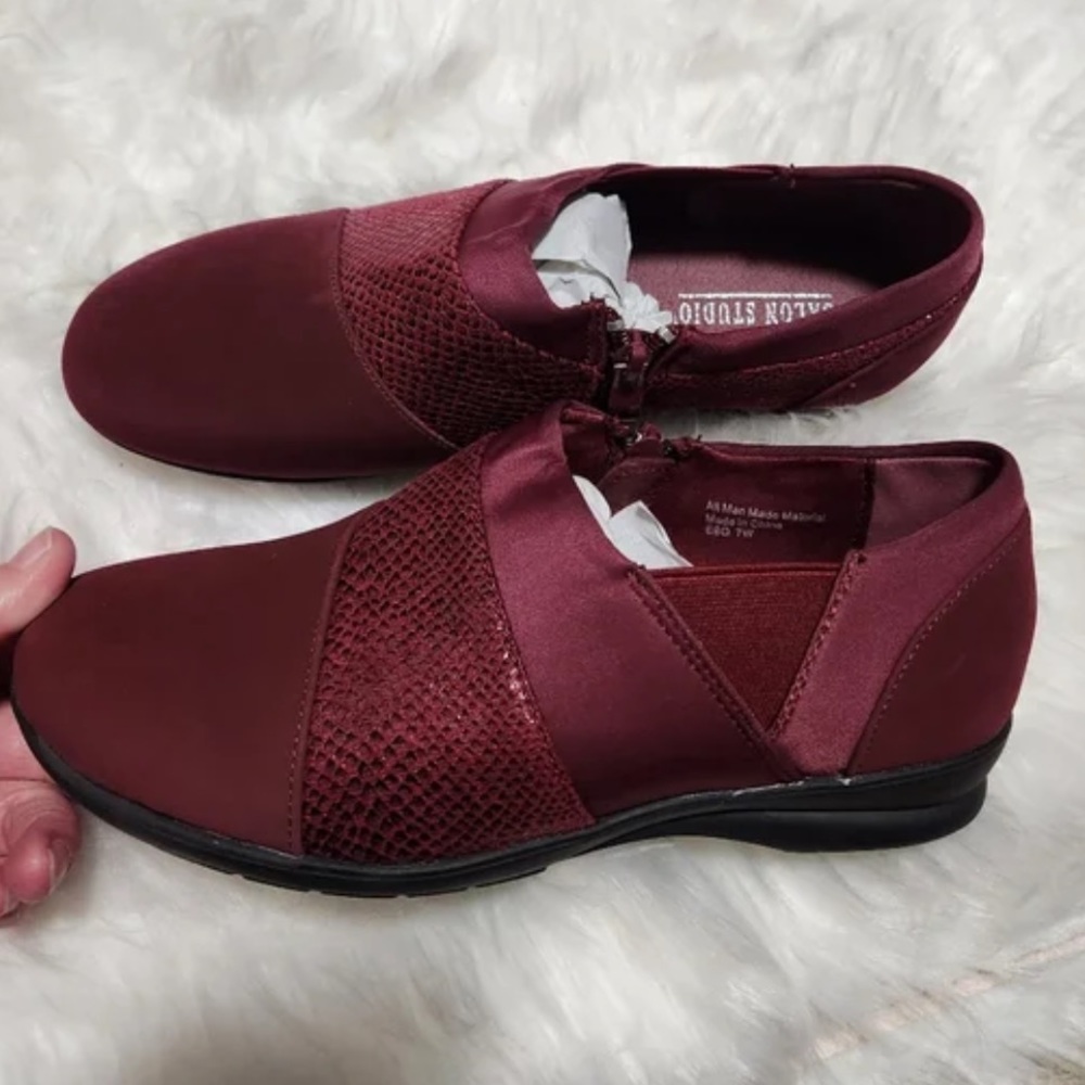 Salon Studio/ side zipper burgundy Loafers shoes